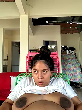 Snapshot of moncerrat_luna chatting on September 30, 9:09 pm moncerrat luna online show from September 30, 9:09 pm