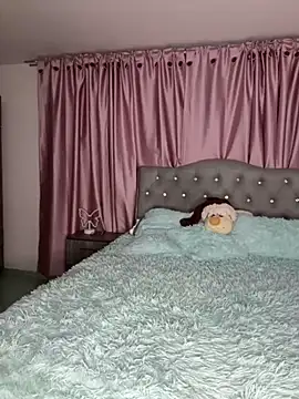 Snapshot of Emiily_Scott1 chatting on January 15, 4:04 am Emiily Scott1 online show from January 15, 4:04 am