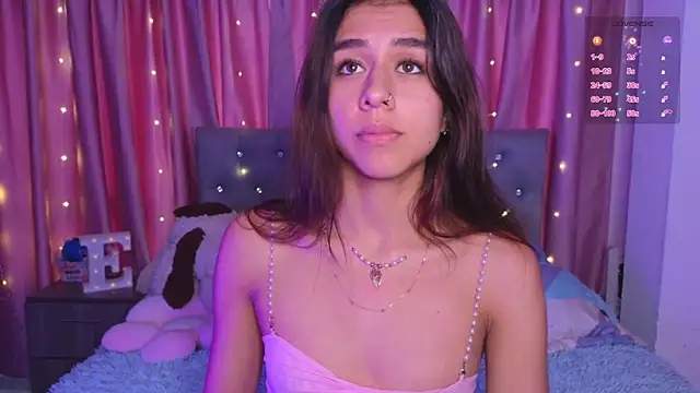 Snapshot of Emiily_Scott1 chatting on September 17, 9:16 pm Emiily Scott1 online show from September 17, 9:16 pm