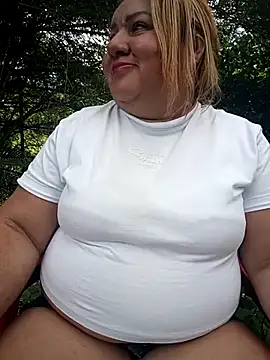 HORNY MATURE25 online show from April 12, 9:09 pm