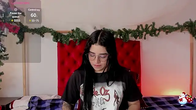 aliice walker  online show from December 9, 3:33 pm