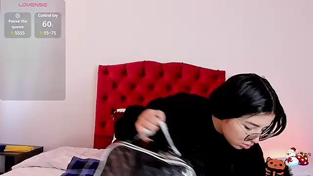 aliice walker  online show from December 11, 1:28 pm