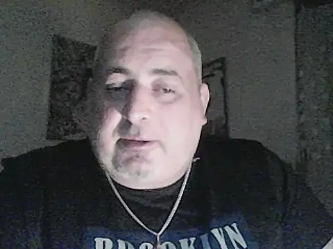 Snapshot of Paolino_8316 chatting on January 16, 11:31 pm Paolino 8316 online show from January 16, 11:31 pm
