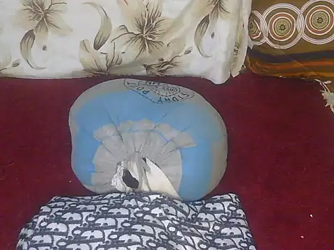 Pretty hazel online show from April 28, 1:27 pm