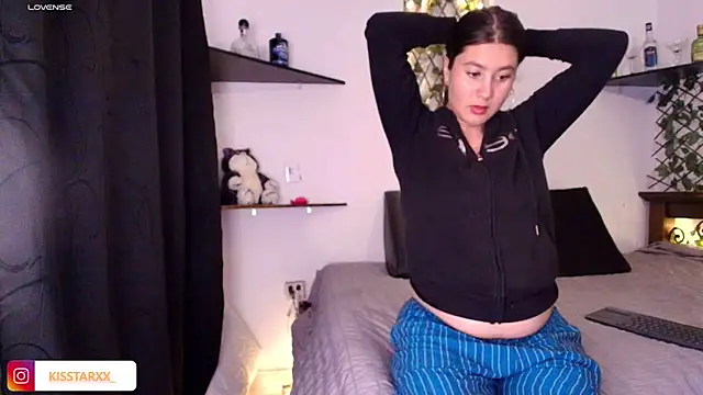 Snapshot of kisstarxxx chatting on May 20, 5:13 am kisstarxxx online show from May 20, 5:13 am