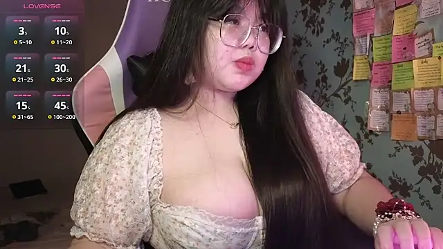 ANNELIESE  online show from December 6, 7:34 pm