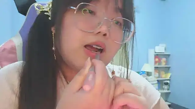 ANNELIESE  online show from September 20, 4:08 pm