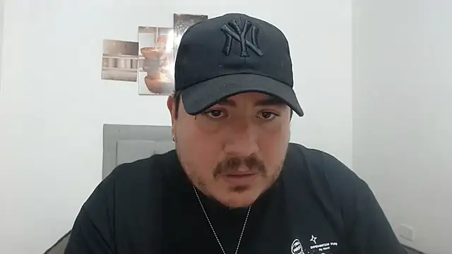 sebastianbigxxx online show from April 28, 6:02 pm