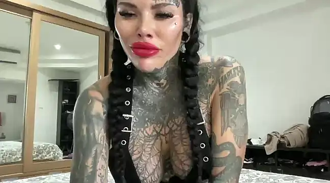 Snapshot of claudiacvc95 chatting on January 26, 4:30 am claudiacvc95 online show from January 26, 4:30 am