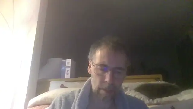 Snapshot of ptitcanard60600 chatting on November 29, 9:40 pm ptitcanard60600 online show from November 29, 9:40 pm