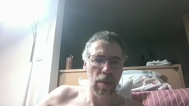 Snapshot of ptitcanard60600 chatting on July 14, 10:04 pm ptitcanard60600 online show from July 14, 10:04 pm