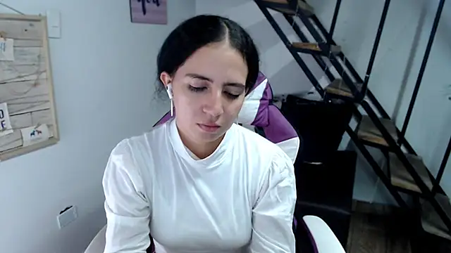 samantha baby  online show from November 8, 12:44 am