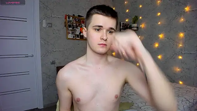Mark Bearcub online show from February 15, 4:58 pm