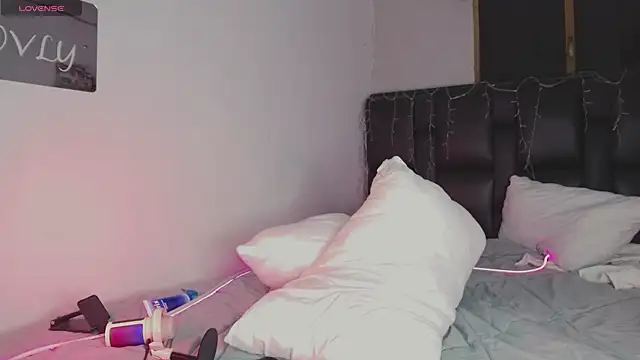 Snapshot of Lovely_Janeth chatting on January 14, 7:06 am Lovely Janeth online show from January 14, 7:06 am