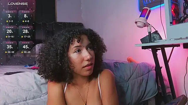 Snapshot of Lovely_Janeth chatting on January 25, 5:29 am Lovely Janeth online show from January 25, 5:29 am