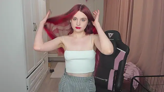 Snapshot of lil_cassie chatting on May 14, 6:47 pm lil cassie online show from May 14, 6:47 pm
