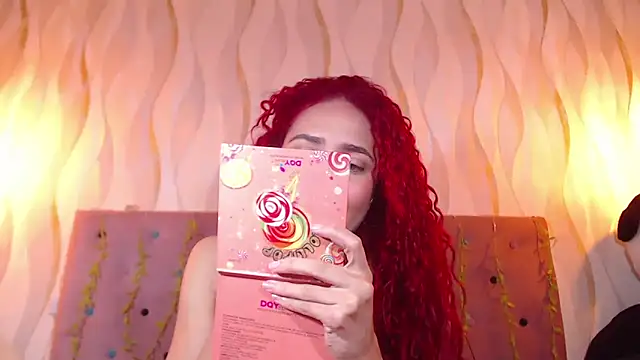 Snapshot of IsabelaLatina chatting on September 27, 1:27 pm IsabelaLatina online show from September 27, 1:27 pm