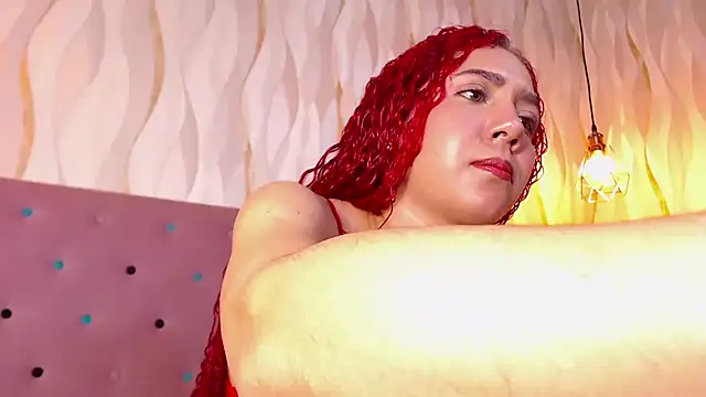 IsabelaLatina online show from March 28, 2:27 pm