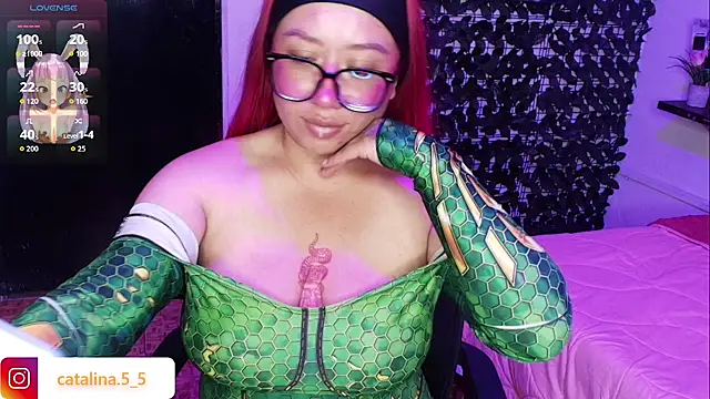 Snapshot of Kata_Bigboobs chatting on December 2, 5:30 pm Kata Bigboobs online show from December 2, 5:30 pm