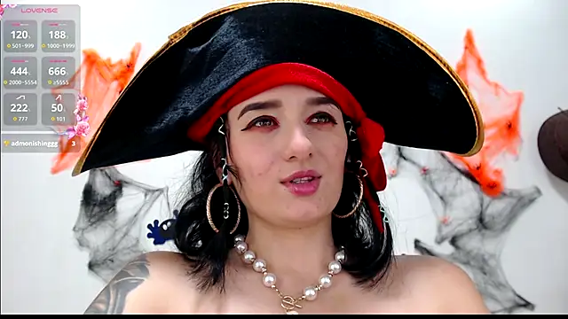 Snapshot of Sisirojas chatting on October 24, 1:35 am Sisirojas online show from October 24, 1:35 am