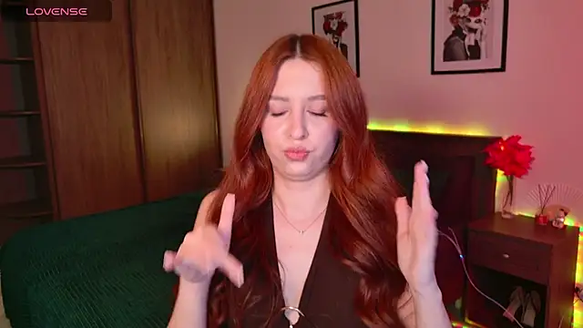 EleanorePeach online show from May 14, 5:09 pm