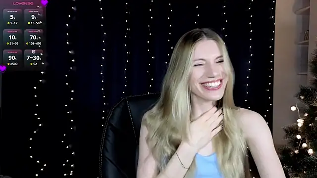 Lilianna Just online show from December 24, 3:26 pm