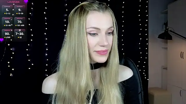 Lilianna Just online show from February 25, 4:21 pm