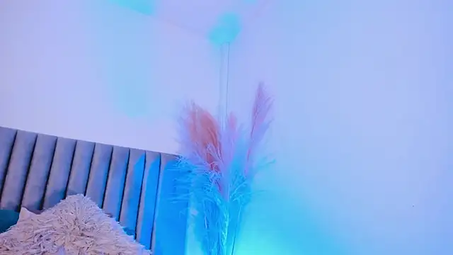 NoraDasilva online show from January 16, 12:02 am