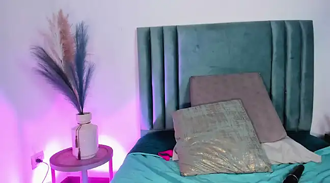 NoraDasilva online show from February 22, 3:23 am