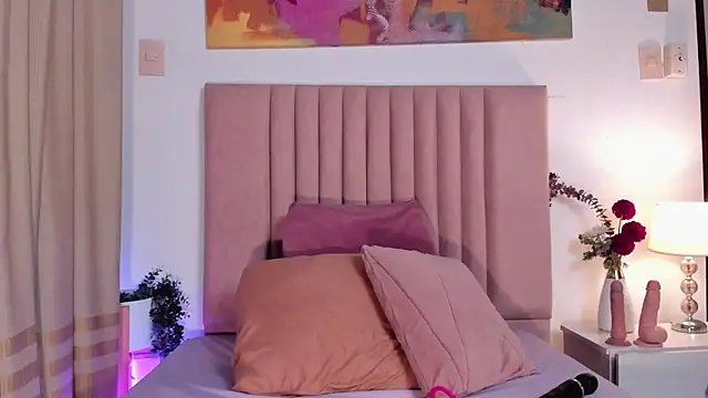 NoraDasilva online show from September 16, 1:39 am