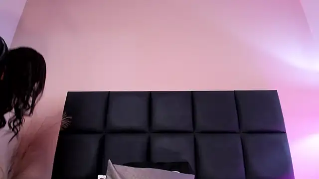 NoraDasilva online show from October 9, 12:41 am