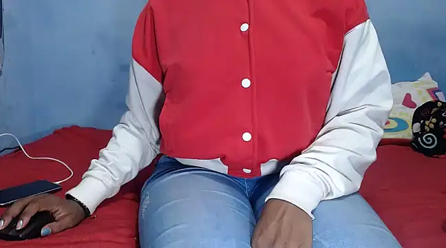 Snapshot of ebony_cristal1 chatting on February 14, 10:28 am ebony cristal1 online show from February 14, 10:28 am