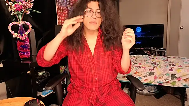 ShinyCherub online show from March 17, 4:40 am