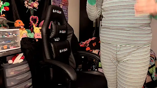 ShinyCherub online show from October 12, 7:57 pm