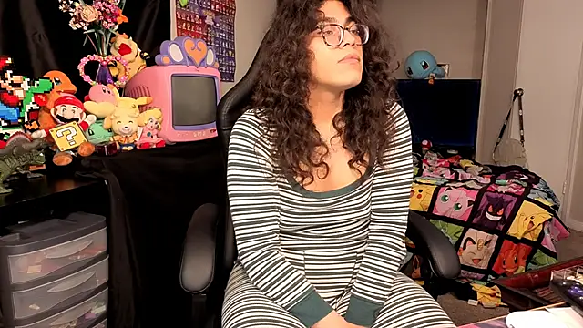 ShinyCherub online show from November 4, 1:16 am