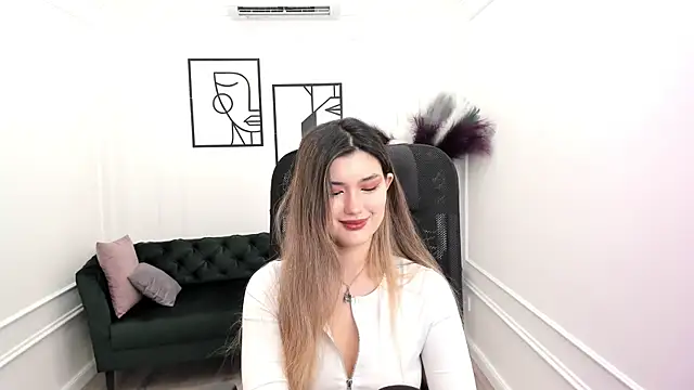 Snapshot of AnneTLi chatting on September 29, 3:33 am AnneTLi online show from September 29, 3:33 am