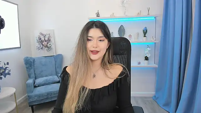 Snapshot of AnneTLi chatting on October 5, 7:12 pm AnneTLi online show from October 5, 7:12 pm