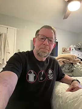 Snapshot of Melodic2112 chatting on April 6, 11:05 pm Melodic2112 online show from April 6, 11:05 pm