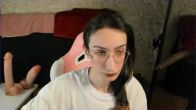 Mayala   online show from March 3, 5:30 pm