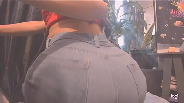 MYFAVOURITESTRAGER online show from February 19, 7:43 pm