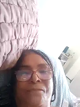 Delicy1 online show from February 11, 2:13 pm