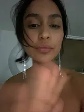 Snapshot of AnaRoxane_ chatting on February 17, 9:52 pm AnaRoxane online show from February 17, 9:52 pm