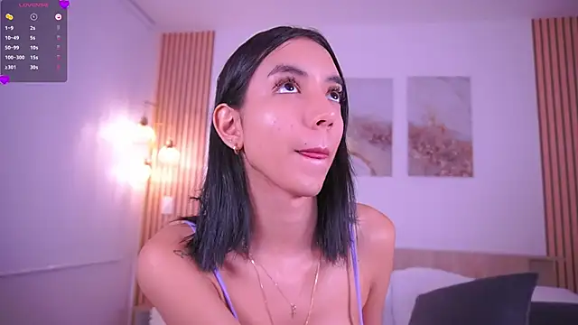 Snapshot of LillyThompson chatting on January 17, 1:25 am LillyThompson online show from January 17, 1:25 am