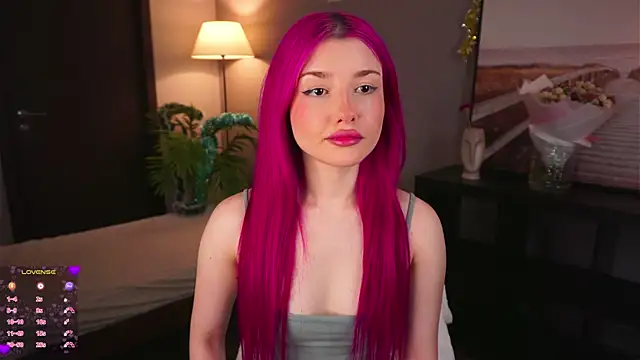 ShirleyCarolyn online show from December 12, 7:37 pm