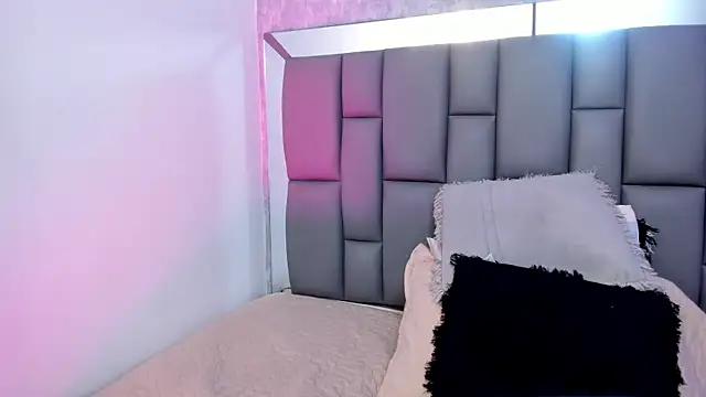  MiaBrown  online show from January 27, 6:09 pm