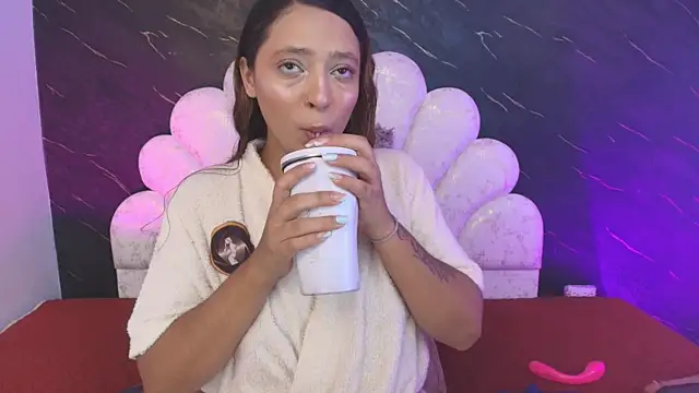  MiaBrown  online show from April 21, 12:11 pm