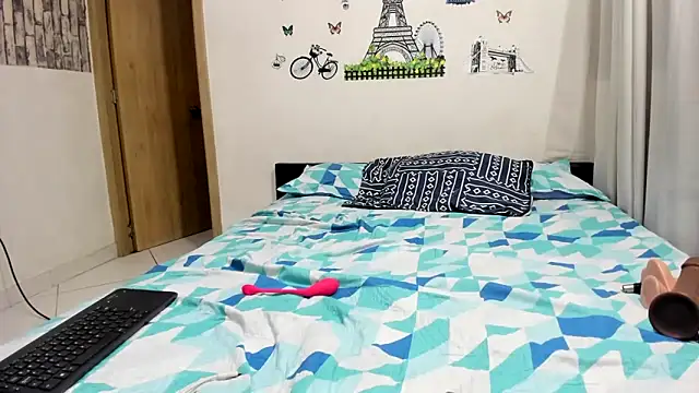 carlos and diana online show from April 18, 7:58 pm