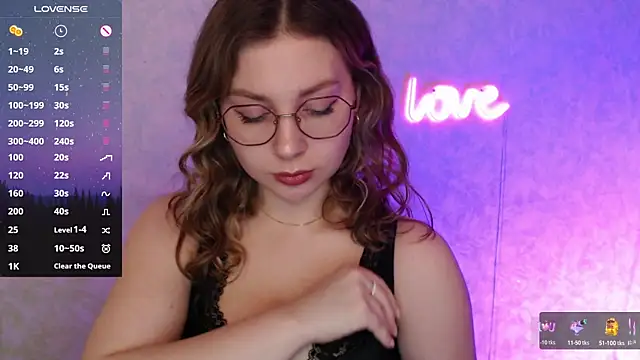 Leah Reed online show from March 20, 10:21 am