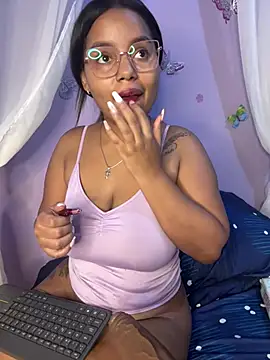 Aleja DANS online show from April 23, 1:24 pm