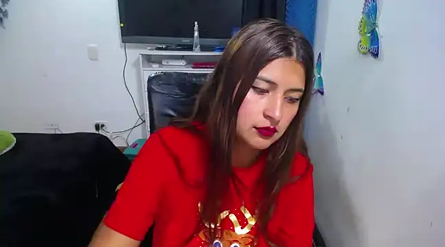 Snapshot of Yunhot_ chatting on December 18, 7:26 am Yunhot  online show from December 18, 7:26 am